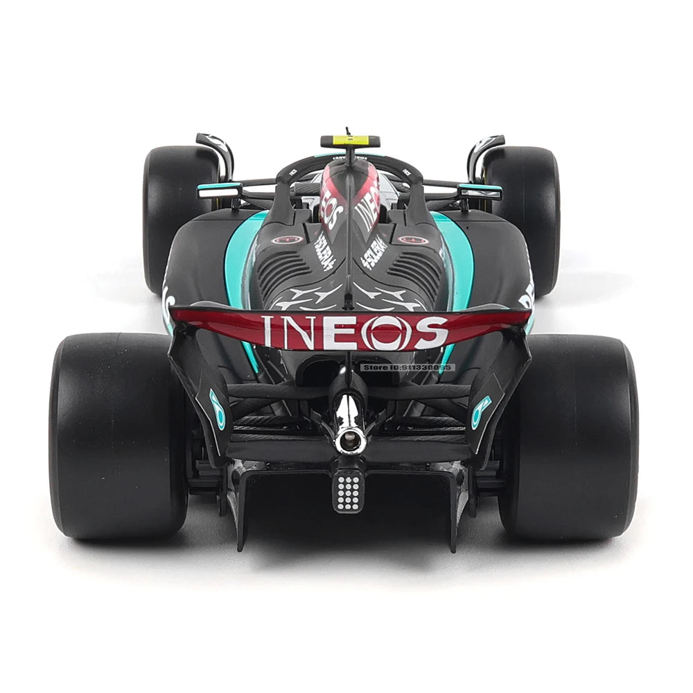 1:24 2024 F1 Mercedes-AMG DieCast Model